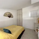 Hyevass Pour 4 Personnes Proche De La Des Salins Situe A Apartment