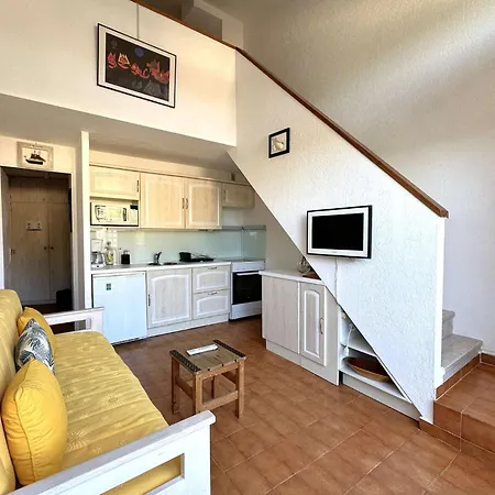 Hyevass Pour 4 Personnes Proche De La Des Salins Situe A