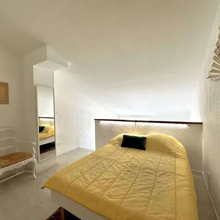 Hyevass Pour 4 Personnes Proche De La Des Salins Situé à * Hyères