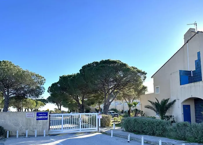 Апартаменти Hyevass Pour 4 Personnes Proche De La Des Salins Situe A Єр