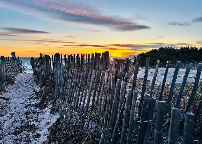 Hyevass Pour 4 Personnes Proche De La Des Salins Situe A